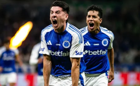 Cruzeiro de Leonardo Jardim: Melhor Desempenho Defensivo na História do Brasileiro por Pontos Corridos Cruzeiro de Leonardo Jardim: Melhor Desempenho Defensivo na História do Brasileiro por Pontos Corridos