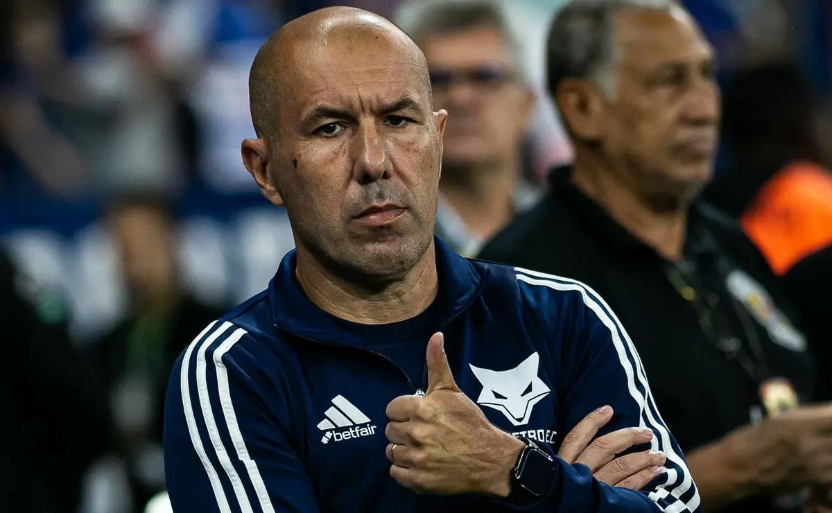 Cruzeiro mantém planejamento e descarta renovar contrato de Bolasie, mesmo sem empolgar com Jardim