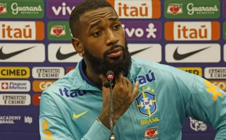 Cruzeiro vê negociação por Gerson complicar com moral elevada do meia no Zenit Cruzeiro vê negociação por Gerson complicar com moral elevada do meia no Zenit