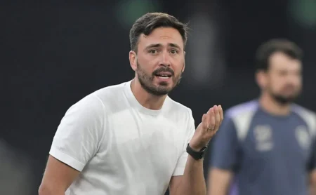 Davide Ancelotti Na Corda Bamba após Derrota para o Flamengo e Demissão no Botafogo Davide Ancelotti Na Corda Bamba após Derrota para o Flamengo e Demissão no Botafogo