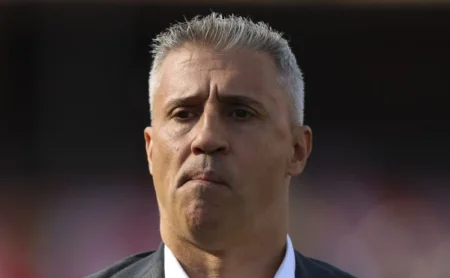 Decisões de Crespo Não Surtem Efeito e São Paulo é Derrotado pelo Grêmio no Brasileirão