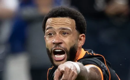 Depay recusa sair do Corinthians em janeiro, buscando cumprir contrato para ficar livre no mercado Depay recusa sair do Corinthians em janeiro, buscando cumprir contrato para ficar livre no mercado