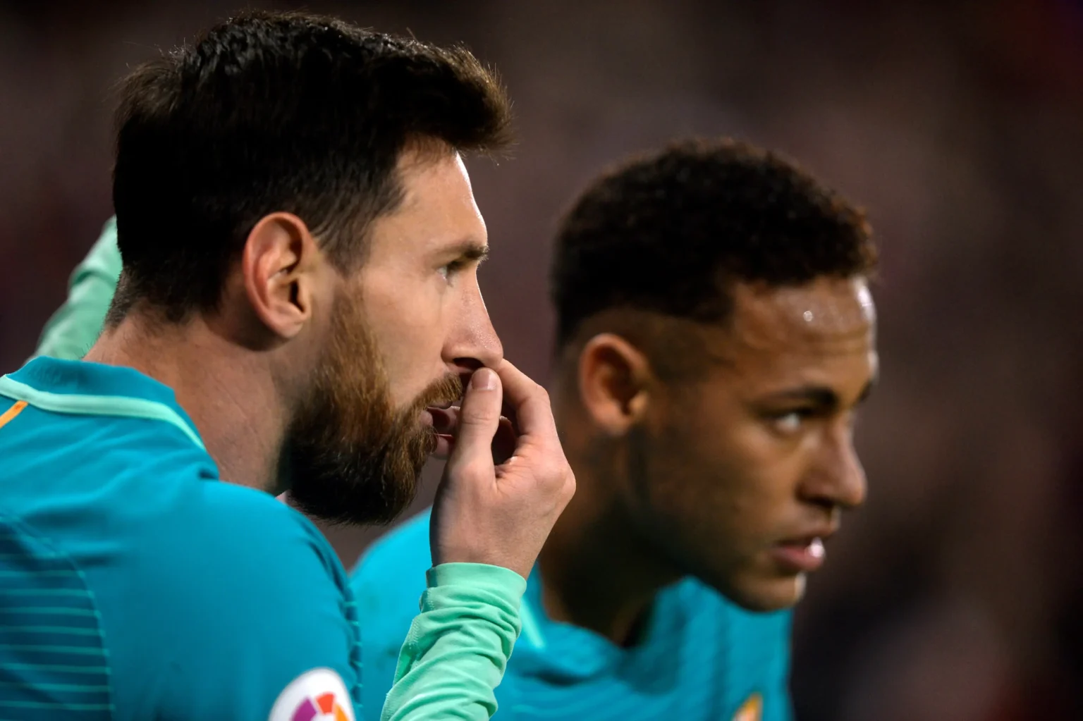 Dirigente do Barcelona Recorda Saída Surpresa de Neymar e Lamenta: Era o Sucessor de Messi Dirigente do Barcelona Recorda Saída Surpresa de Neymar e Lamenta: "Era o Sucessor de Messi"
