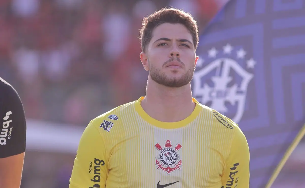 Dorival Júnior detalla a escalação de Felipe Longo para Corinthians x Vitória no Brasileirão