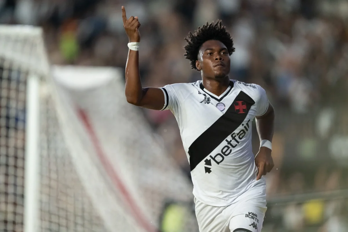 Dúvida de Diniz: GB é uma boa opção para disputar vaga no time titular do Vasco