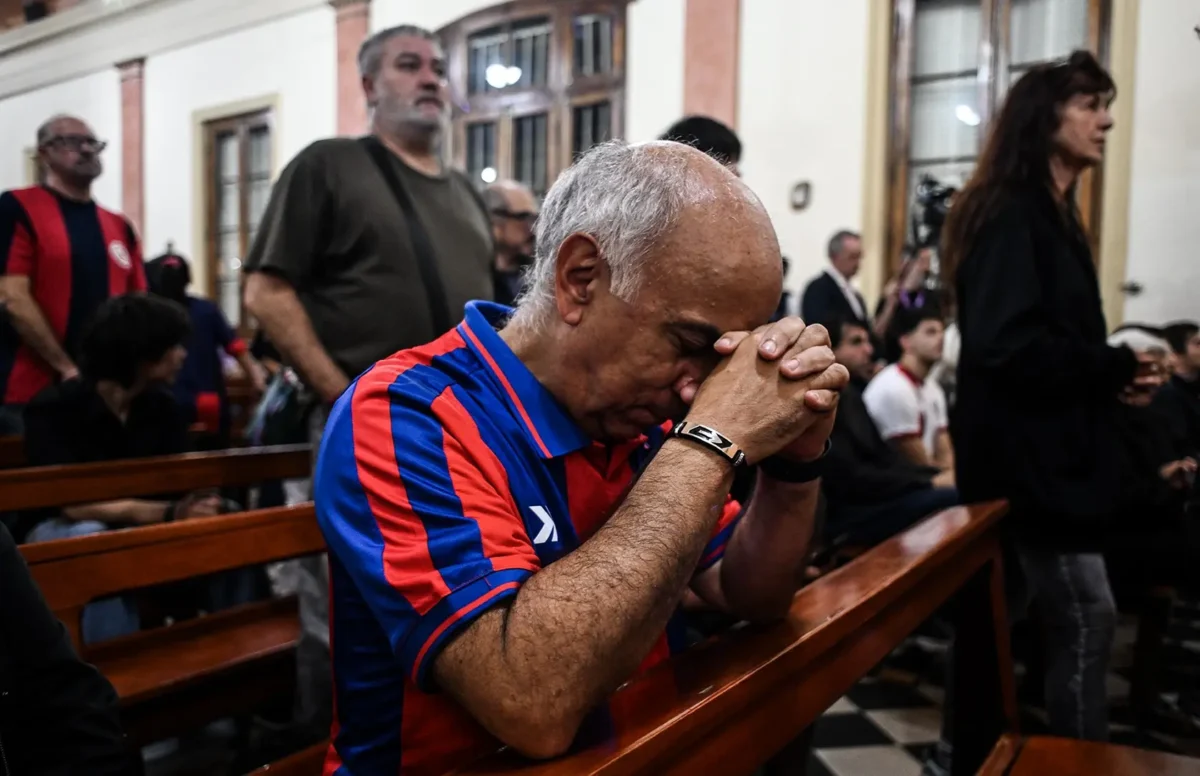 Dívidas, Falência e Crise Institucional: Entenda a Crise do San Lorenzo na Época da Morte do Papa