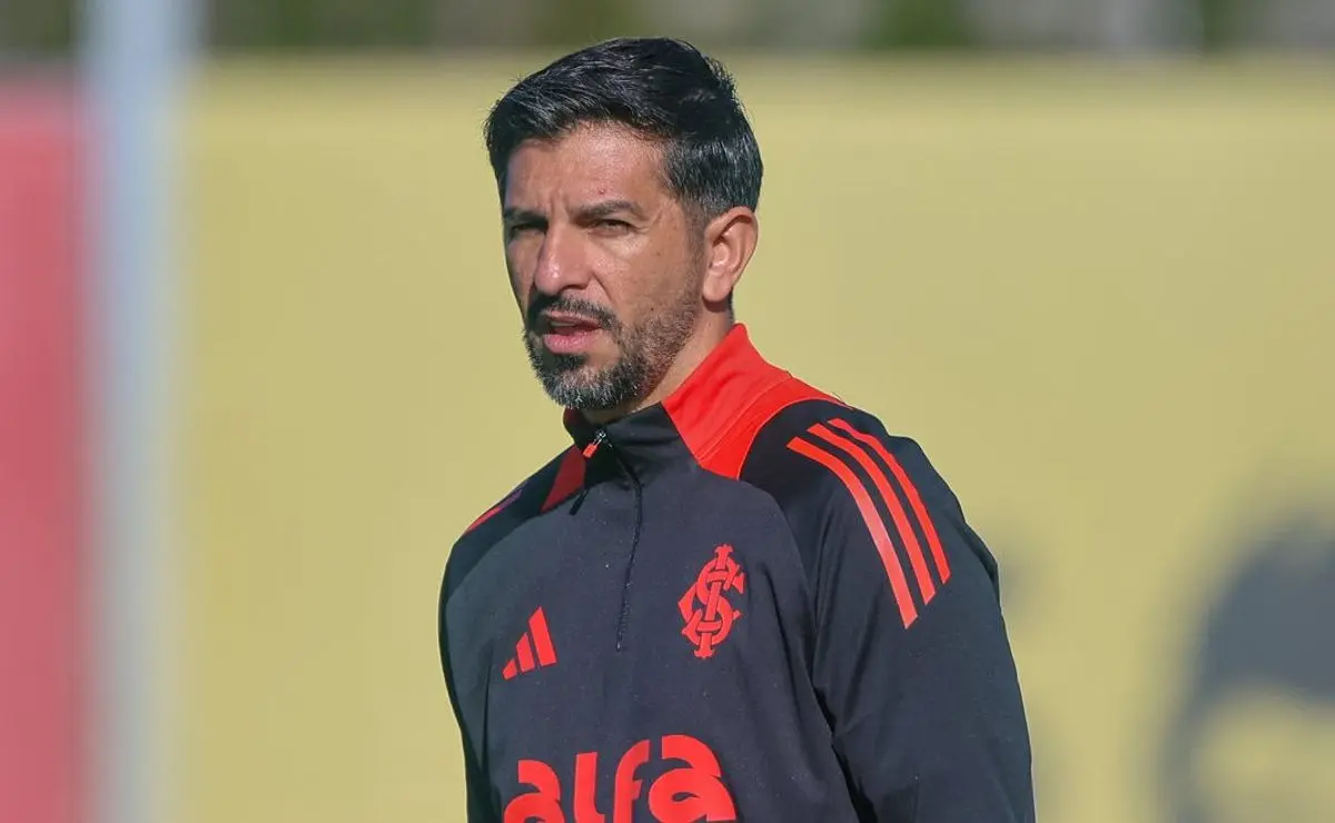 Emiliano Díaz: Preocupação com a Preparação Física do Internacional, O Time Não Se Recuperou Emiliano Díaz: Preocupação com a Preparação Física do Internacional, "O Time Não Se Recuperou"
