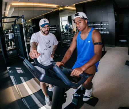 Endrick Monta Academia Pessoal e Desmente Rumores sobre Sua Estreia no Real Madrid.