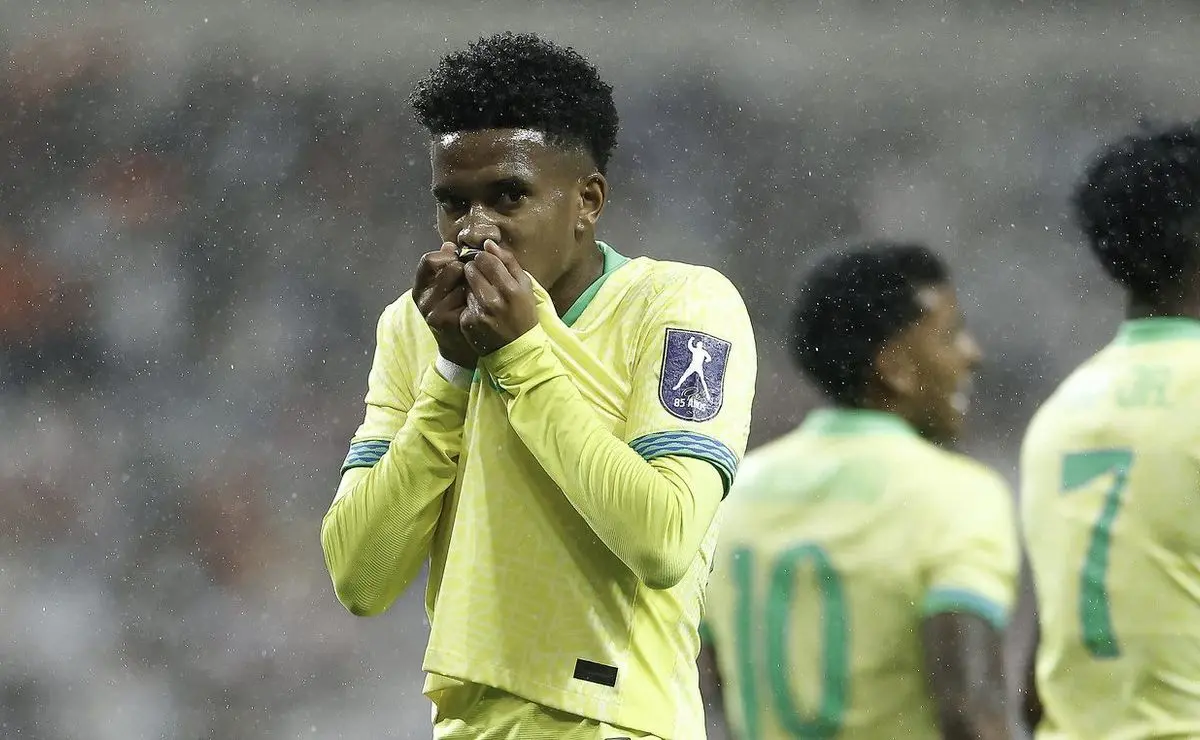 Estêvão quebra recorde de 64 anos pela Seleção Brasileira em amistoso