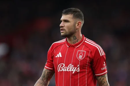 Ex-São Paulo, Morato projeta duelos contra Chelsea e Porto com "espírito de decisão"