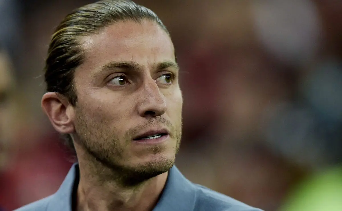 Filipe Luís: renovação com Flamengo avança, mas conclusão depende da Libertadores