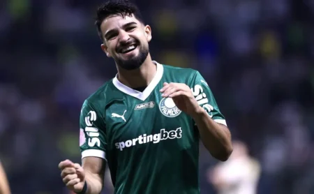 Flaco López dispara na artilharia da Libertadores pelo Palmeiras; Vitor Roque em ascensão Flaco López dispara na artilharia da Libertadores pelo Palmeiras; Vitor Roque em ascensão