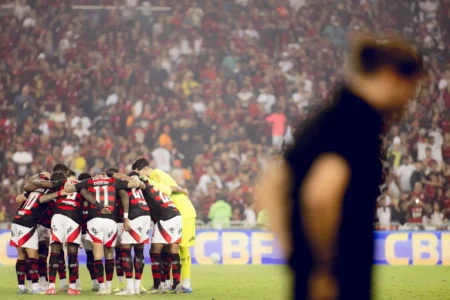 Flamengo: Equilíbrio Defensivo e Ofensivo Contra um dos Piores Mandantes do Brasileirão