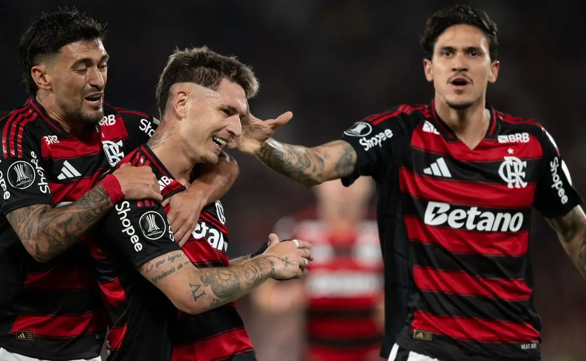 Flamengo: Vantagem no Maracanã para a ida da semifinal da Libertadores contra o Racing Flamengo: Vantagem no Maracanã para a ida da semifinal da Libertadores contra o Racing