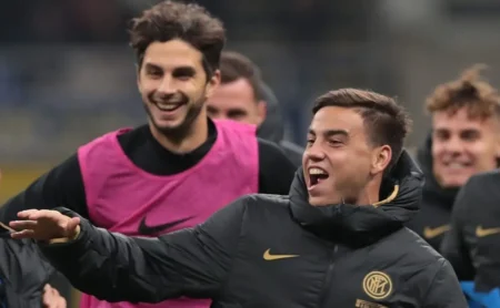 Flamengo pode contratar Matías Fonseca e Nicolás Fonseca após empresário de Arrascaeta oferecer dupla uruguaia. Flamengo pode contratar Matías Fonseca e Nicolás Fonseca após empresário de Arrascaeta oferecer dupla uruguaia.