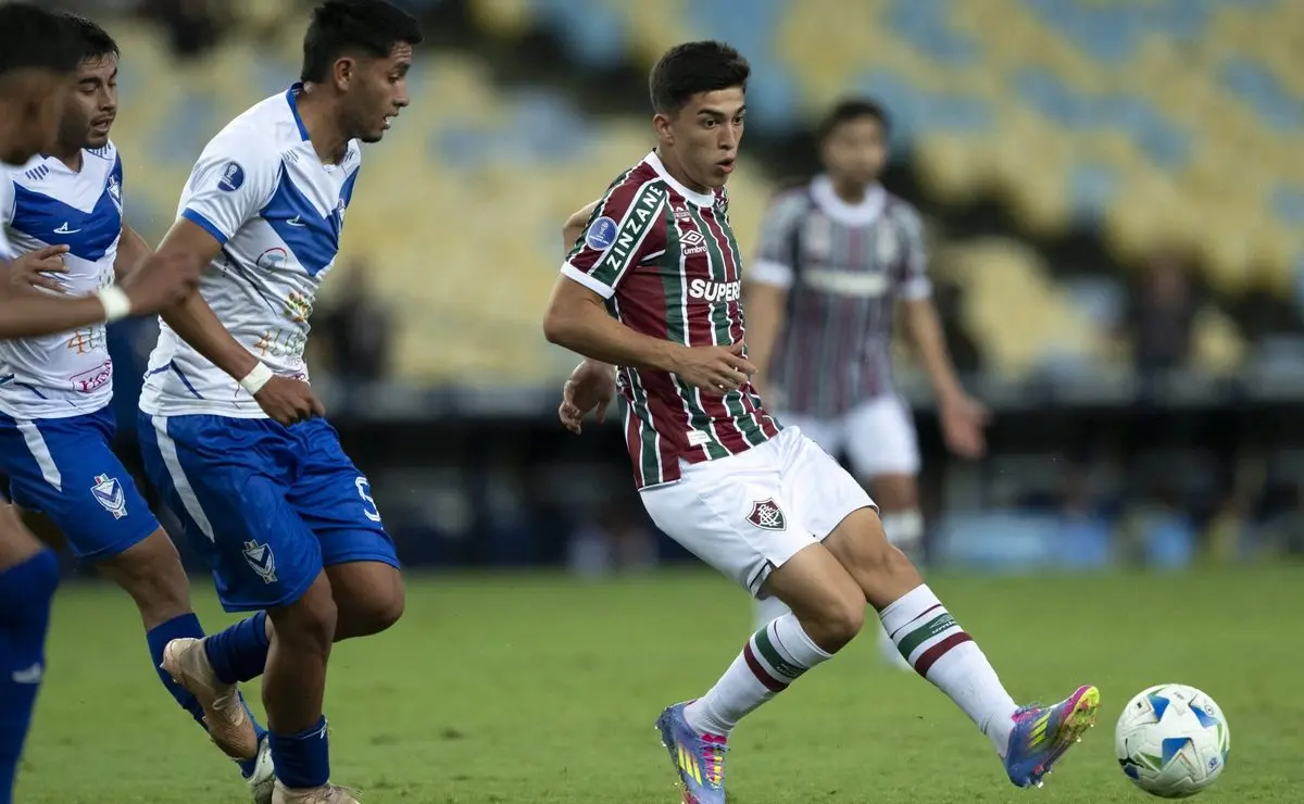 Fluminense delega a Zubeldía a decisão final sobre Lezcano e estipula prazo para o futuro