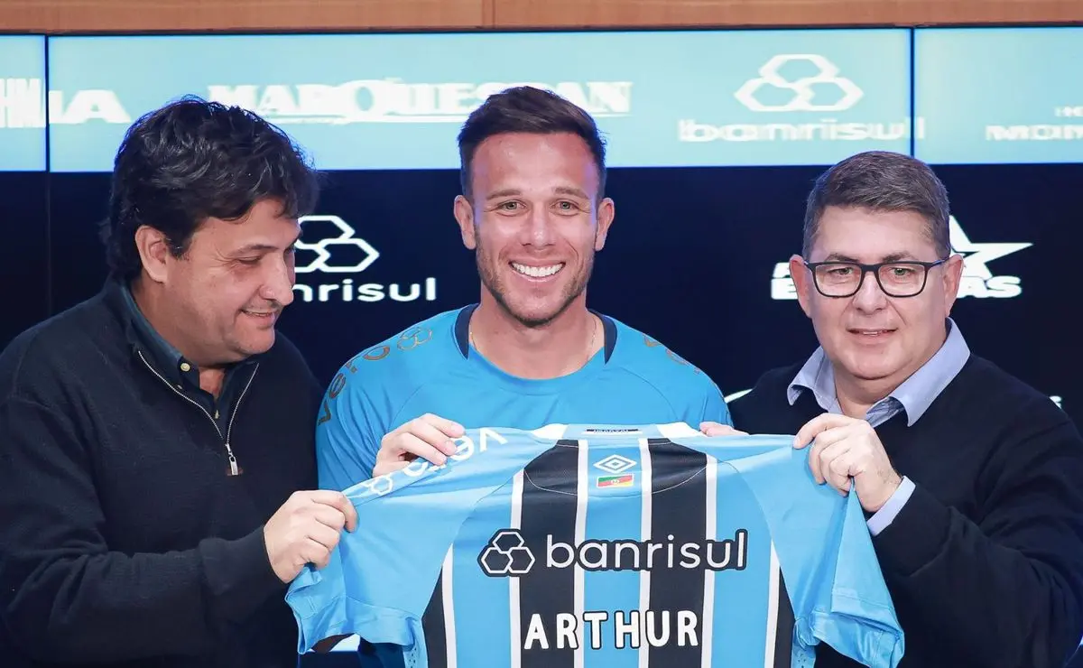 Grêmio já mira 2026 e Róger Guedes lidera lista de reforços após Arthur