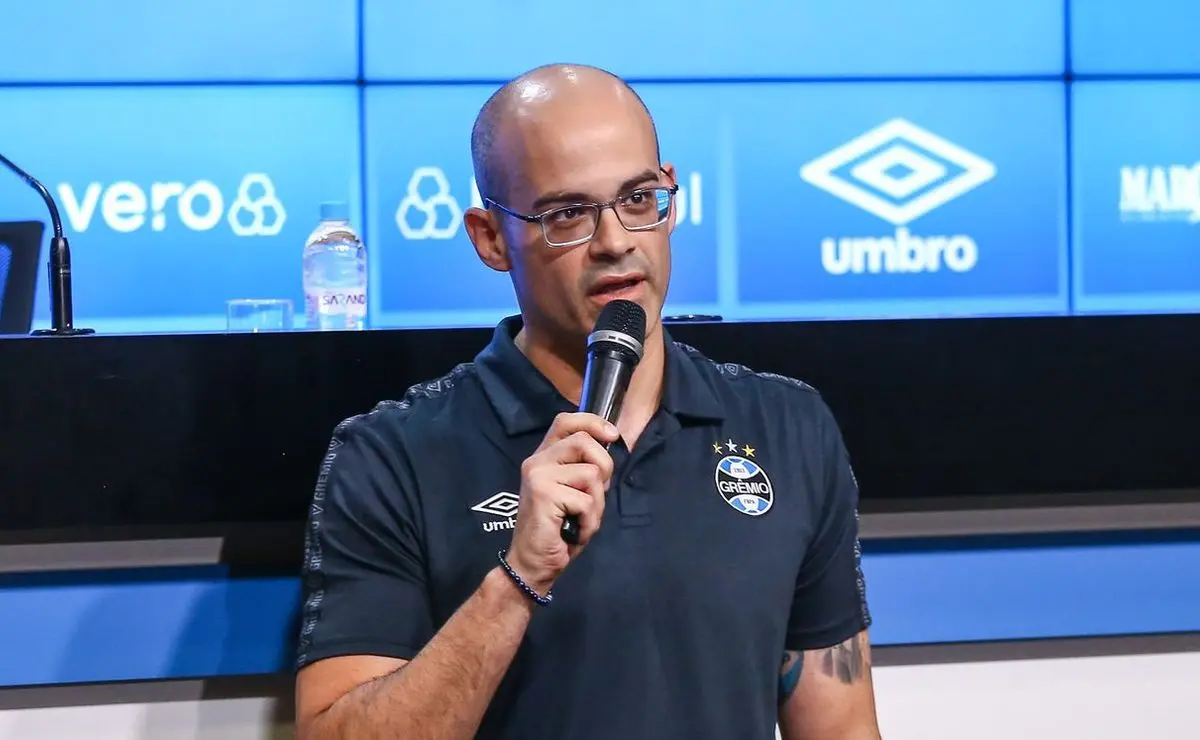 Grêmio mantém mistério sobre reforço que negocia "Grêmio mantém mistério sobre reforço que negocia"