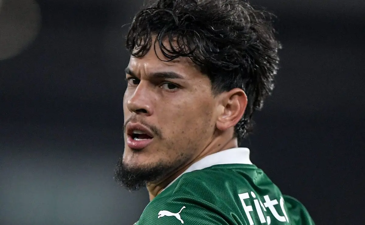 Gustavo Gómez assume liderança no Palmeiras e aborda situação de Bruno Fuchs após falha Gustavo Gómez assume liderança no Palmeiras e aborda situação de Bruno Fuchs após falha