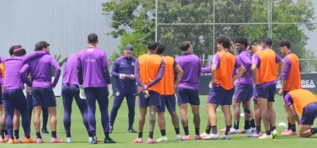 Hugo Souza Ausente do Treino do Corinthians por Dor no Ombro Hugo Souza Ausente do Treino do Corinthians por Dor no Ombro