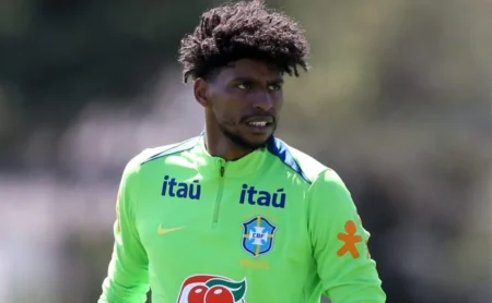 "Hugo Souza fala sobre gratidão aos clubes que o catapultaram ao ápice"