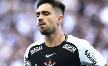 Igor Coronado: A Quatro Meses da Saída do Corinthians, Torna-se Peça-Chave e Brilha no Sharjah Igor Coronado: A Quatro Meses da Saída do Corinthians, Torna-se Peça-Chave e Brilha no Sharjah