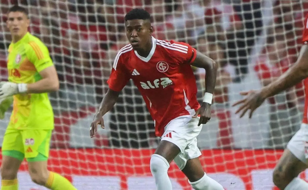 Internacional define posição sobre Vitão e impede negociação com o Flamengo: só sai para a Europa