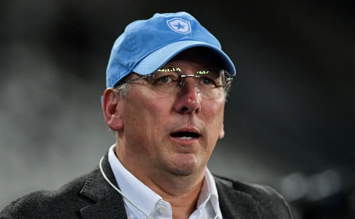 John Textor se Declara ao Botafogo, apesar do Período Conturbado. John Textor se Declara ao Botafogo, apesar do Período Conturbado.