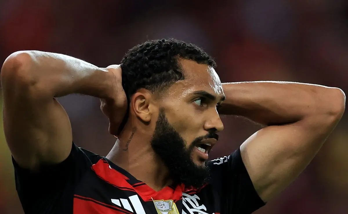 Juninho decepciona e saída do Flamengo será confirmada por José Boto Juninho decepciona e saída do Flamengo será confirmada por José Boto