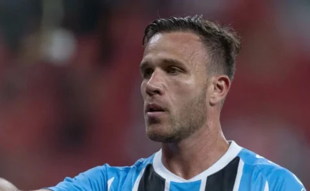 Juventus Decide: Arthur Fica no Grêmio Se Assim Desejar Juventus Decide: Arthur Fica no Grêmio Se Assim Desejar