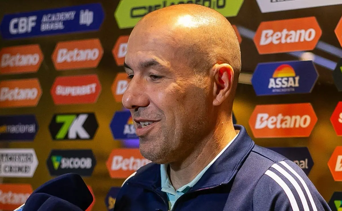 Leonardo Jardim exalta lateral Kauã Prates, joia do Cruzeiro: “Uma das maiores promessas do futebol mundial”