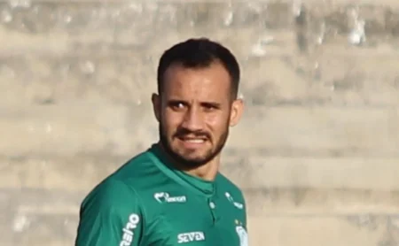 Maikon Leite, ex-Santos, anuncia aposentadoria aos 37 anos após superar drama pessoal Maikon Leite, ex-Santos, anuncia aposentadoria aos 37 anos após superar drama pessoal