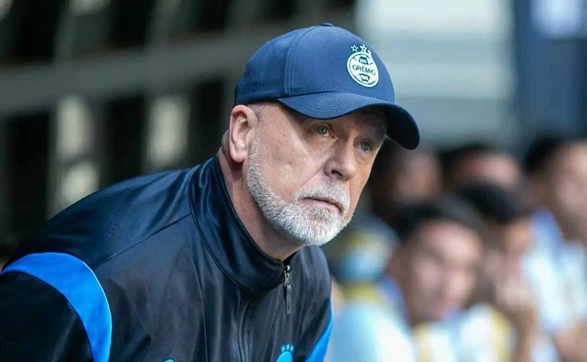 Mano Menezes pode deixar o Grêmio após o Brasileirão; treinador aguarda resposta