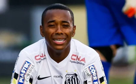 Marcelo Teixeira: "Robinho paga por possíveis erros na prisão"