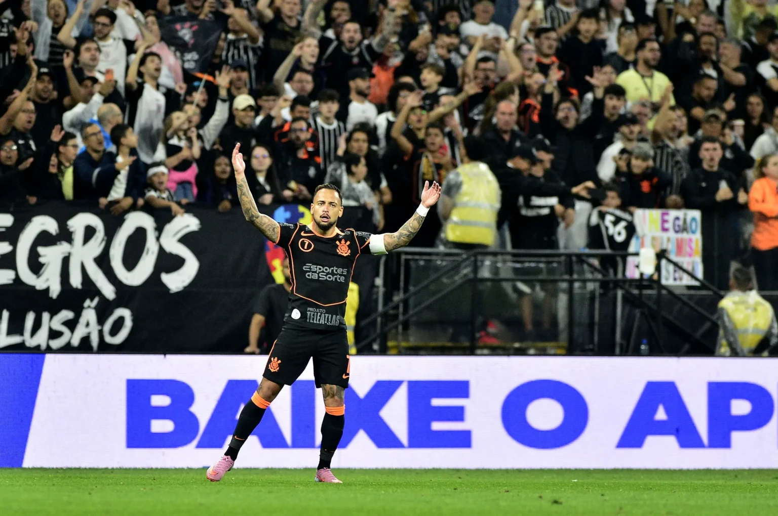 Maycon não garante permanência no Corinthians após ‘ano muito turbulento’ Maycon não garante permanência no Corinthians após 'ano muito turbulento'