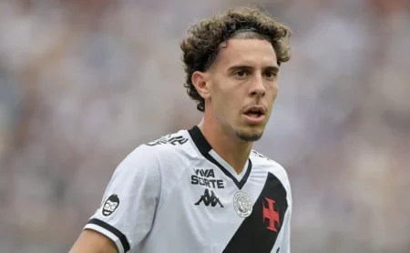 ### O Ex-Palmeirense Richard Ríos Frustra Nuno Moreira no Benfica