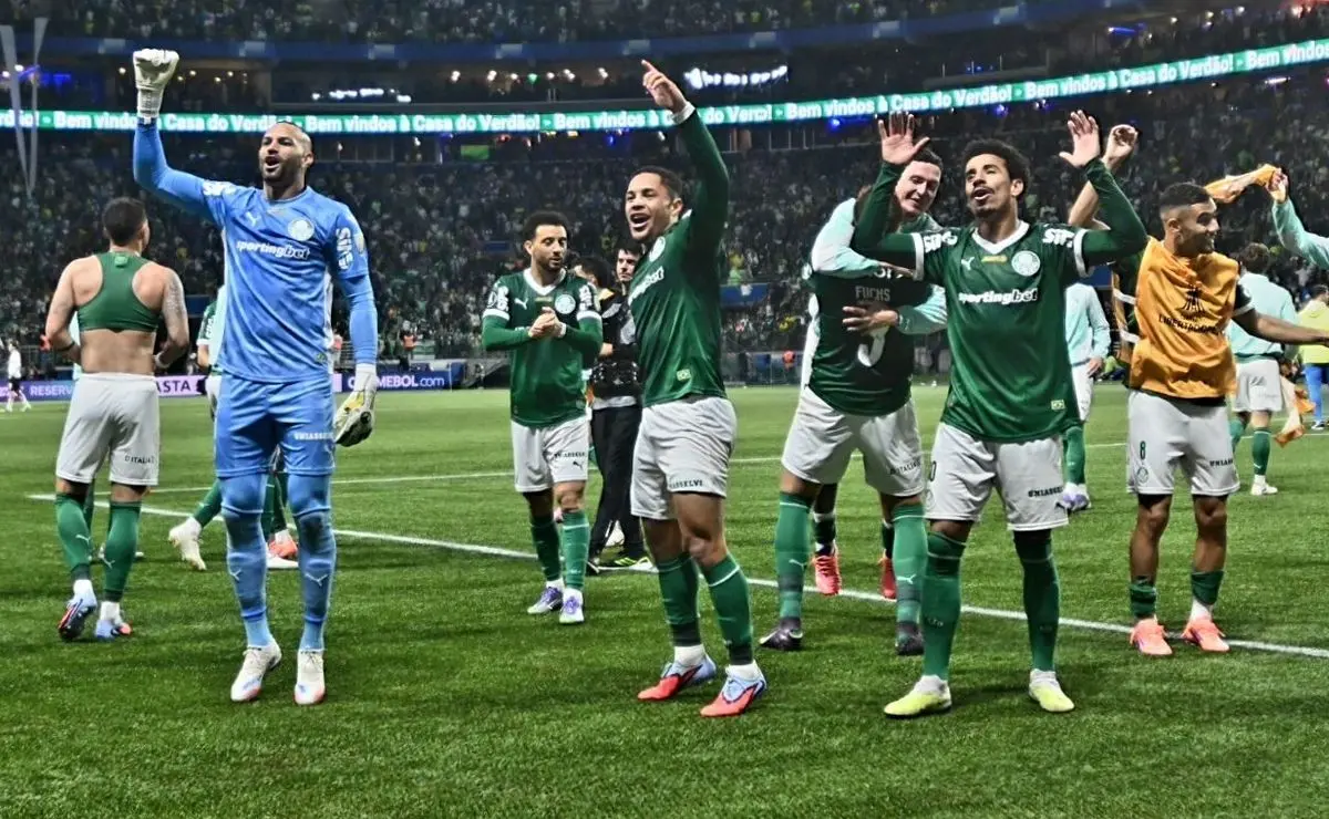 Palmeiras manteve uma rotina de treinar no Allianz Parque à beira de um jogo e venceu todas as partidas desde que adotou esse hábito Palmeiras manteve uma rotina de treinar no Allianz Parque à beira de um jogo e venceu todas as partidas desde que adotou esse hábito