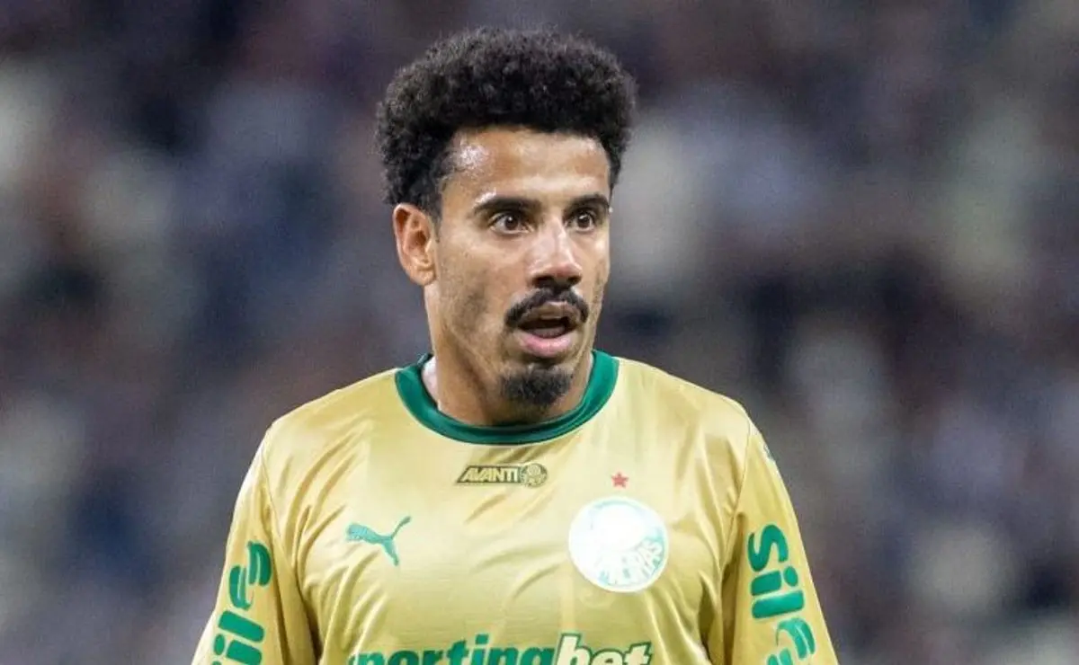 Palmeiras mira camisa 8 para suprir ausência de Lucas Evangelista em 2026, aponta setorista