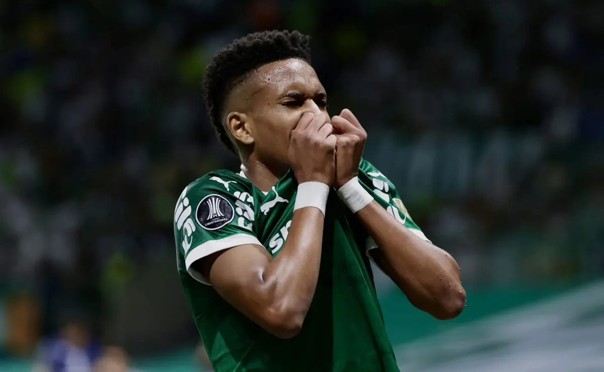 Palmeiras se impõe como referência nas categorias de base para a Europa, desbancando o São Paulo: “Nem se compara” Palmeiras se impõe como referência nas categorias de base para a Europa, desbancando o São Paulo: “Nem se compara”