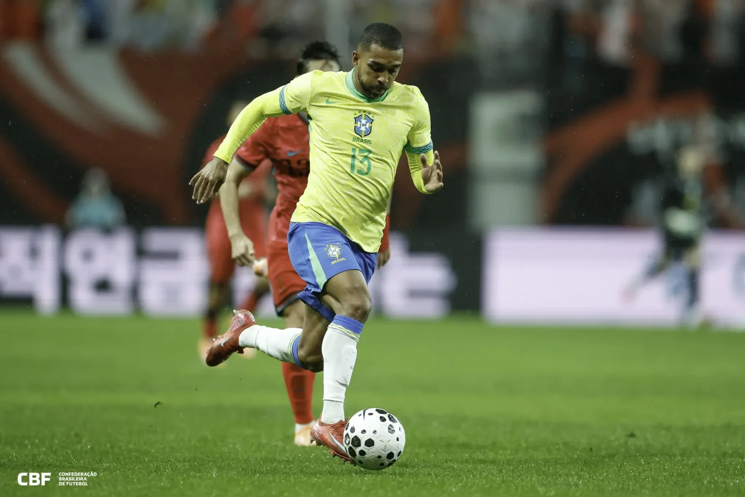 Paulo Henrique estreia na Seleção e supera Vitinho nos números da temporada no Vasco Paulo Henrique estreia na Seleção e supera Vitinho nos números da temporada no Vasco