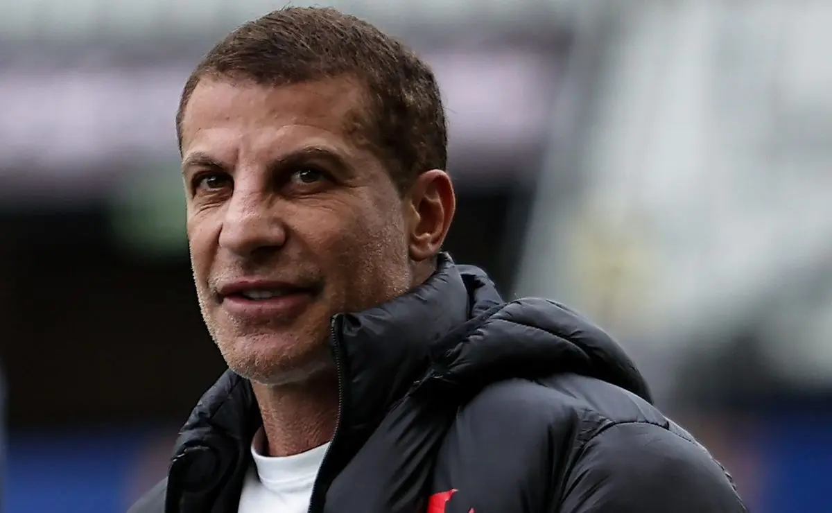 Pedrinho celebra acertos: Robert Renan e Cuesta formam dupla sólida com apenas 1 gol sofrido em 4 partidas Pedrinho celebra acertos: Robert Renan e Cuesta formam dupla sólida com apenas 1 gol sofrido em 4 partidas