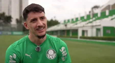 Piquerez critica poder do Flamengo e desafia tabu com o Palmeiras. Piquerez critica poder do Flamengo e desafia tabu com o Palmeiras.