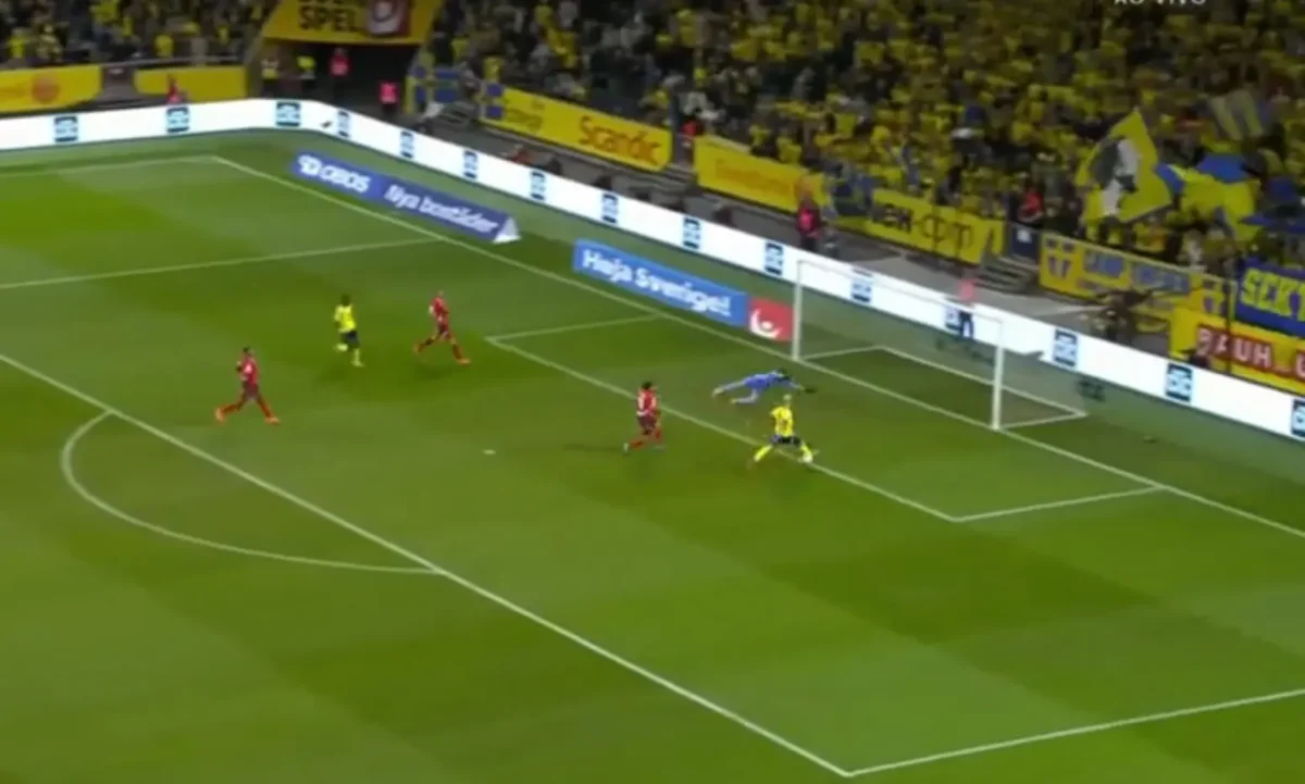 Promessa do Tottenham sofre derrota incrível na Suécia Promessa do Tottenham sofre derrota incrível na Suécia