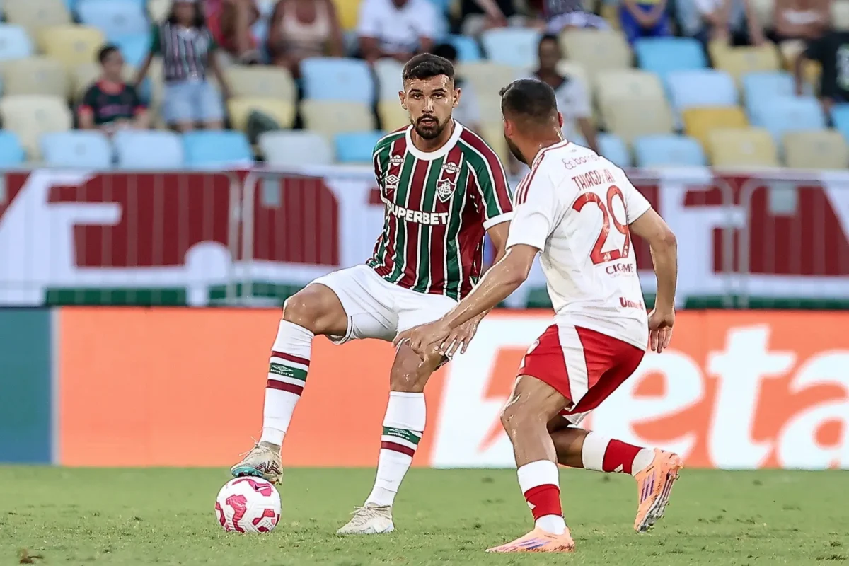 Quem será o parceiro de Thiago Silva no Fluminense? Dúvida sobre Ignácio ou Freytes ganha novo capítulo