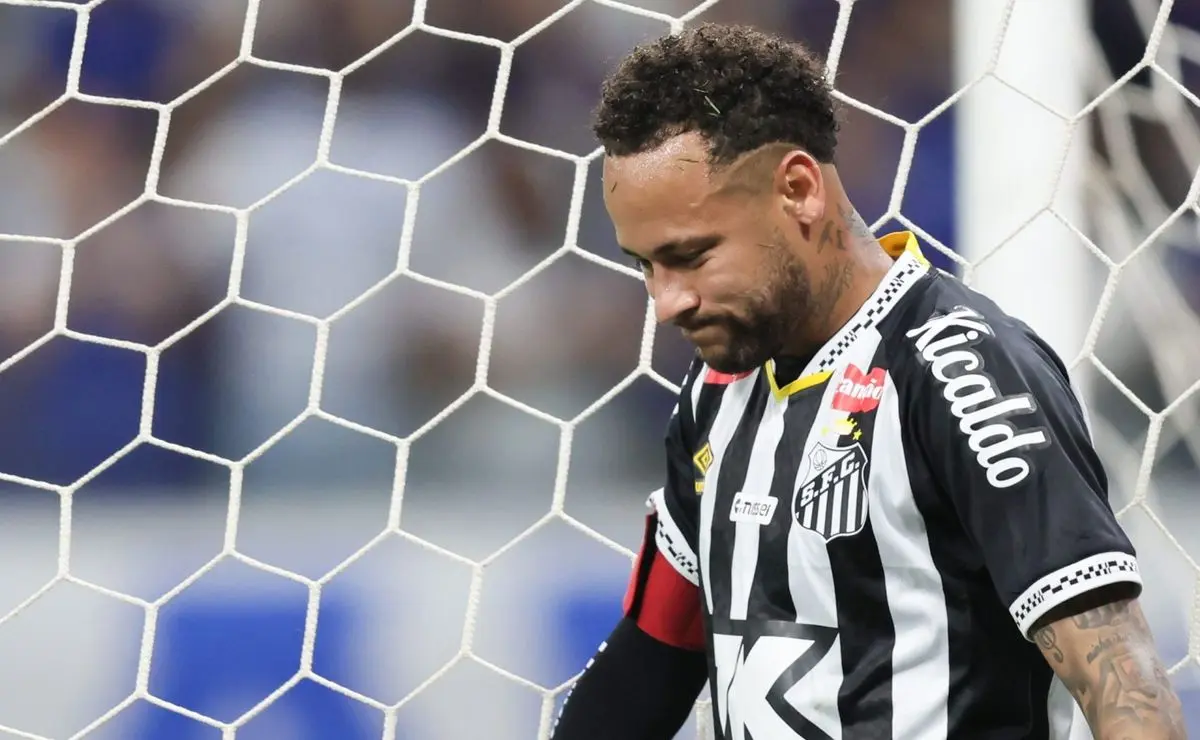 Rafinha destaca ‘inveja’ de colegas por Neymar: ‘Parece que torcem contra’ Rafinha destaca ‘inveja’ de colegas por Neymar: ‘Parece que torcem contra’