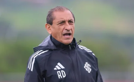 Ramón Díaz Toma Decisão de Treinar Variações no Internacional durante a 'Data FIFA' em Foco na Mirassol