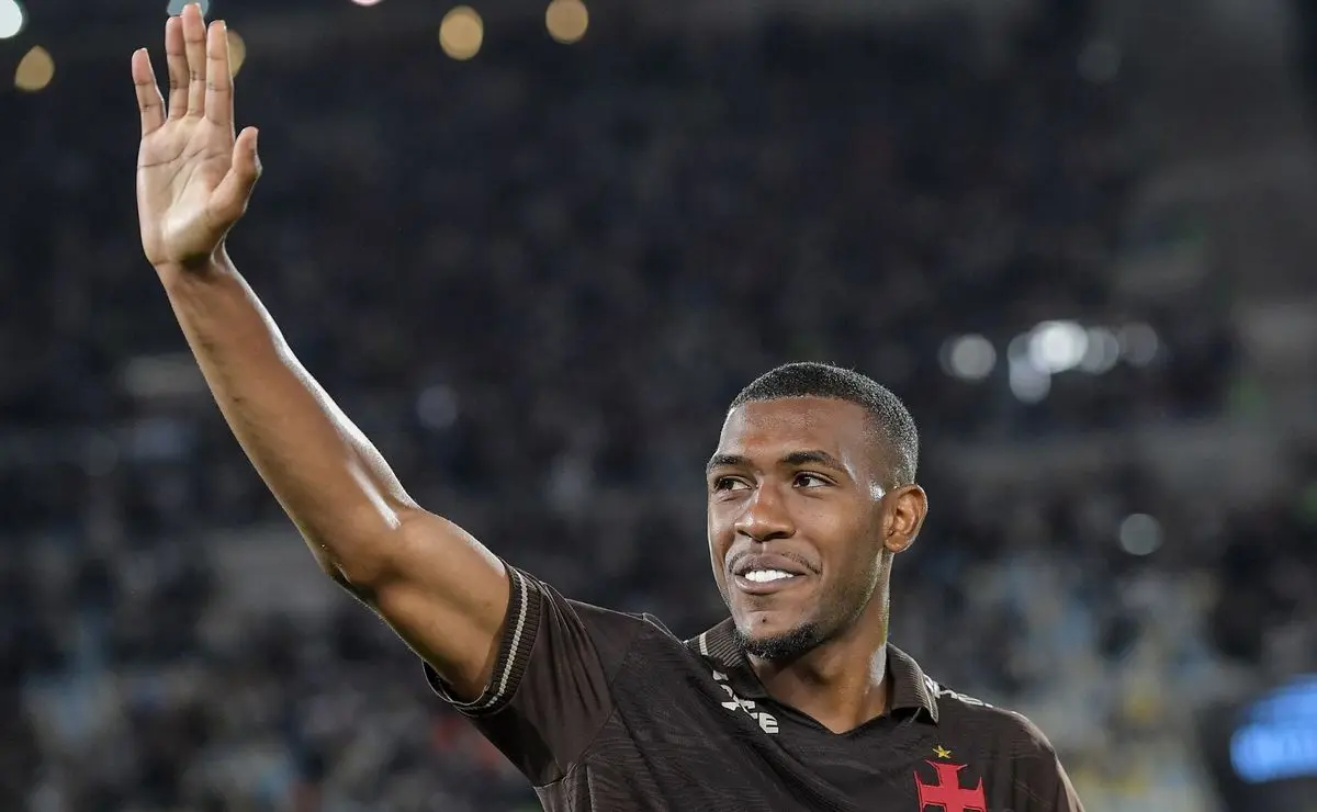 Rayan: Artilheiro do Brasileirão, Lidera Finalizações e se Torna a Principal Arma do Vasco Sob o Comando de Diniz Rayan: Artilheiro do Brasileirão, Lidera Finalizações e se Torna a Principal Arma do Vasco Sob o Comando de Diniz