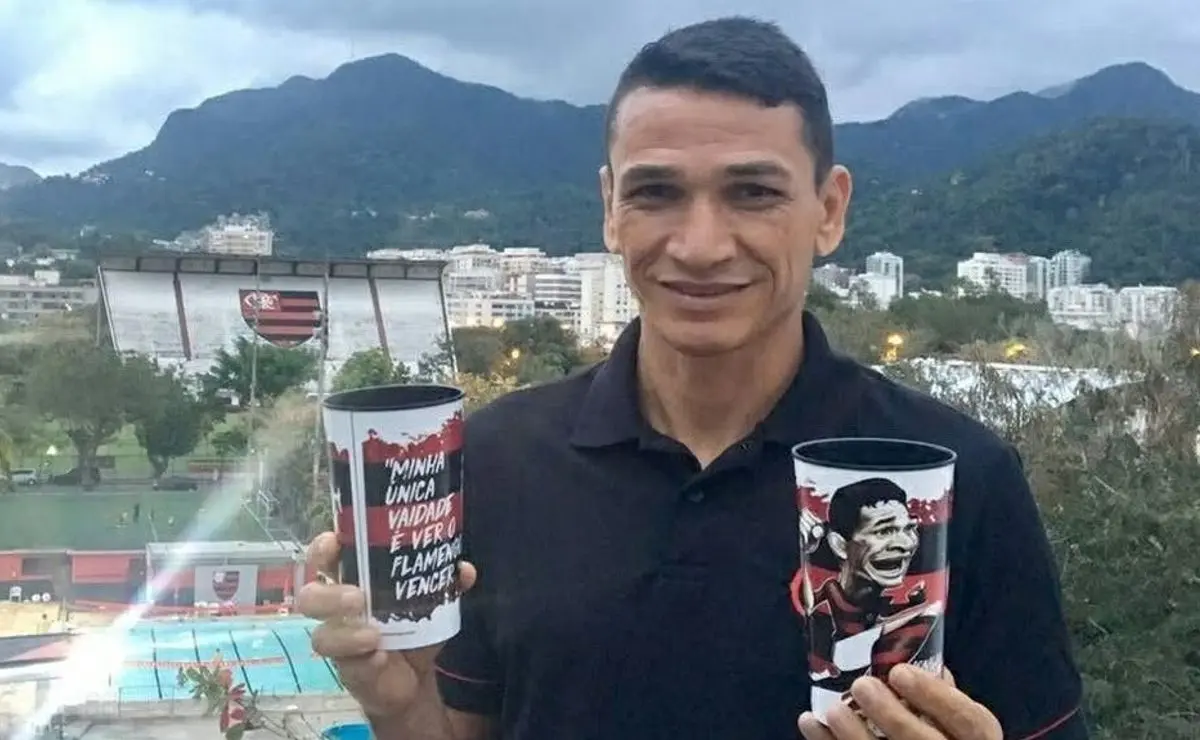 Ronaldo Angelim, ídolo do Flamengo, aponta favoritismo sobre o Palmeiras: “O elenco rubro-negro é melhor”