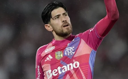 Rossi relembra favoritismo do Racing em semifinais passadas antes do confronto com o Flamengo Rossi relembra favoritismo do Racing em semifinais passadas antes do confronto com o Flamengo