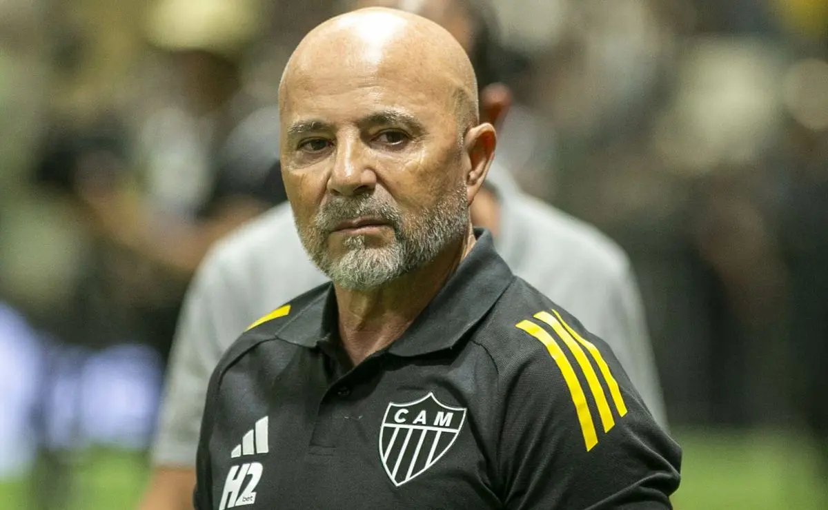 Sampaoli aprova e Atlético-MG está perto de contratar volante Hyan, joia que está sem espaço no Santos